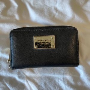 michael kors zip card wallet